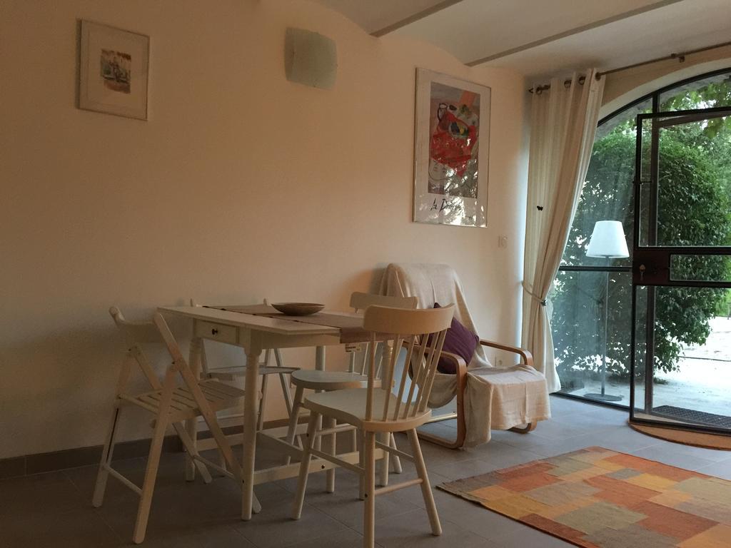 Les Beaux Chenes Villa Pont-de-Barret Bagian luar foto